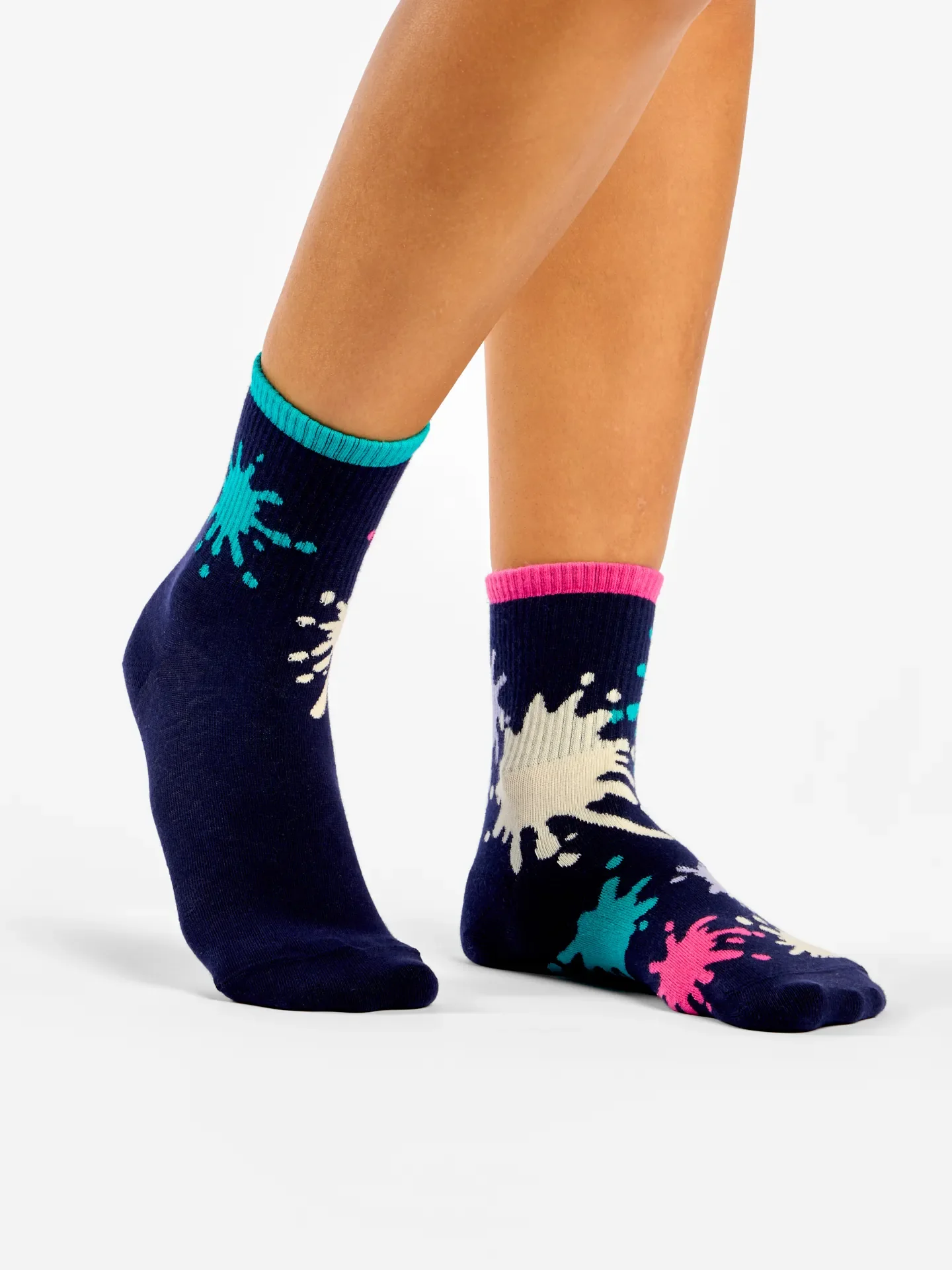 Calcetines de deporte alegres Manchas de colores - Image 3