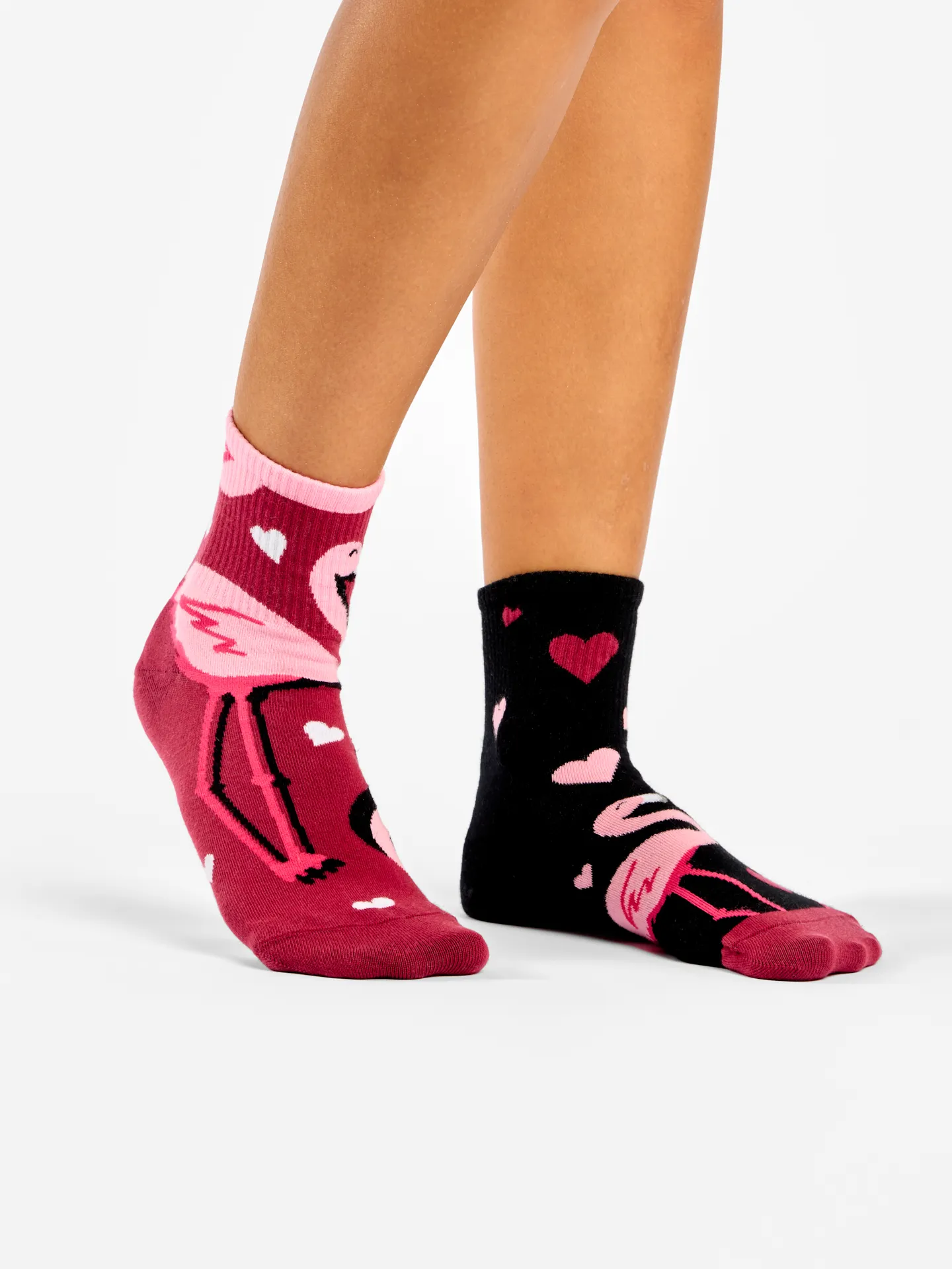 Calcetines de deporte alegres Flamencos y corazones - Image 3
