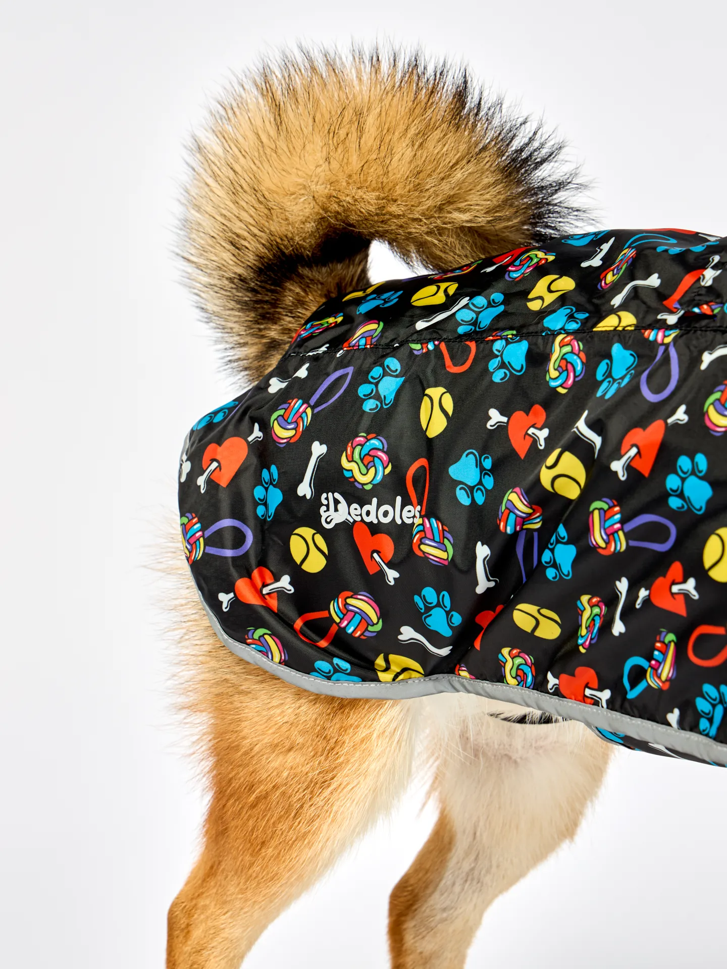 Impermeable para perro Corazones y patas - Image 3