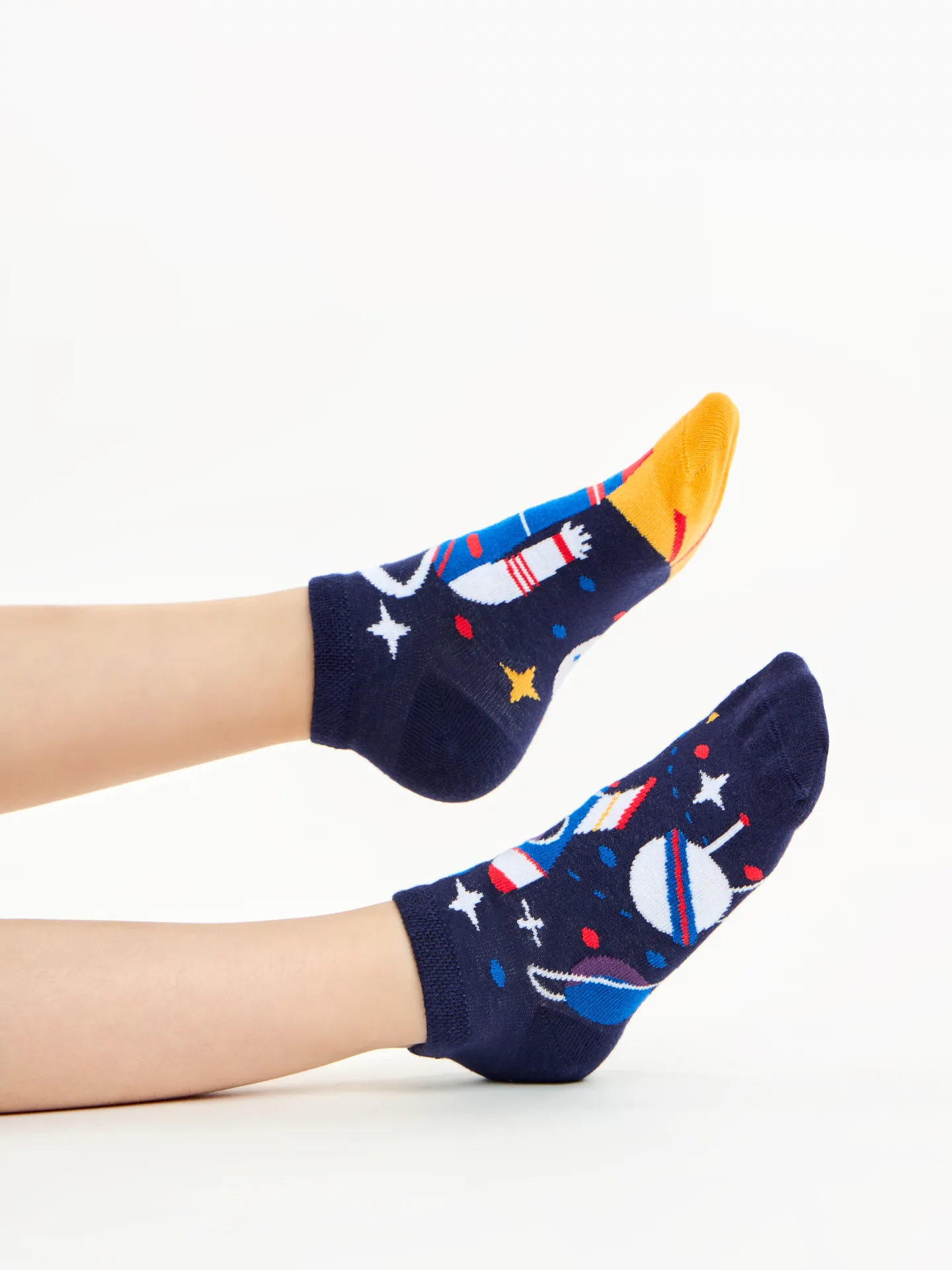 Calcetines tobilleros alegres para niños Astronauta - Image 3