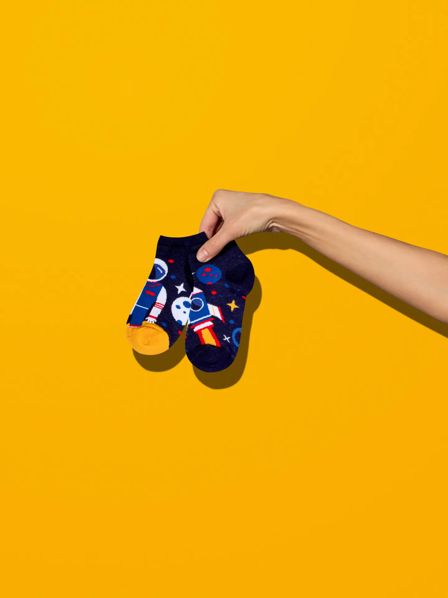 Calcetines tobilleros alegres para niños Astronauta - Image 4
