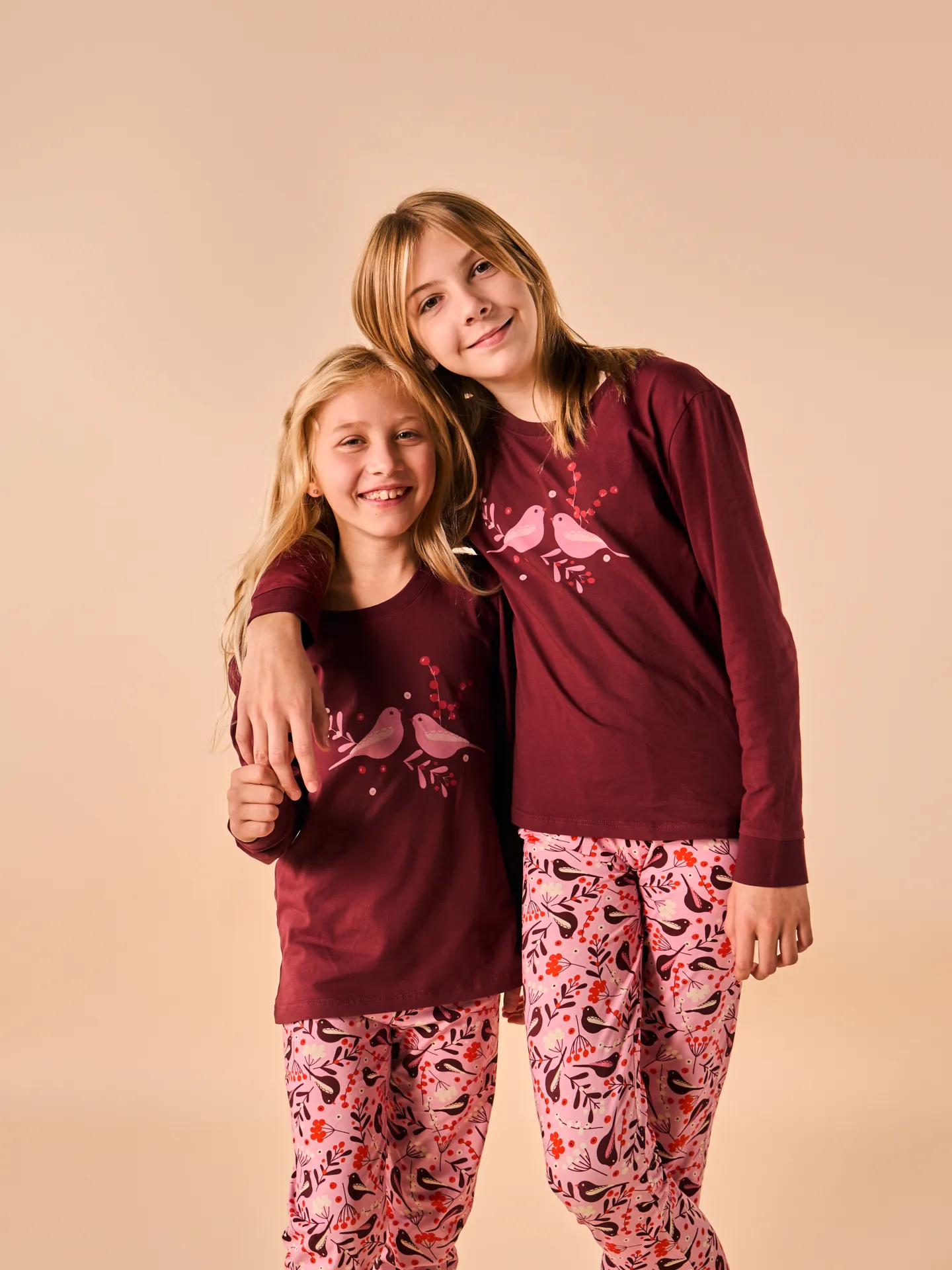 Pijama infantil alegre Pájaros y bayas - Image 5