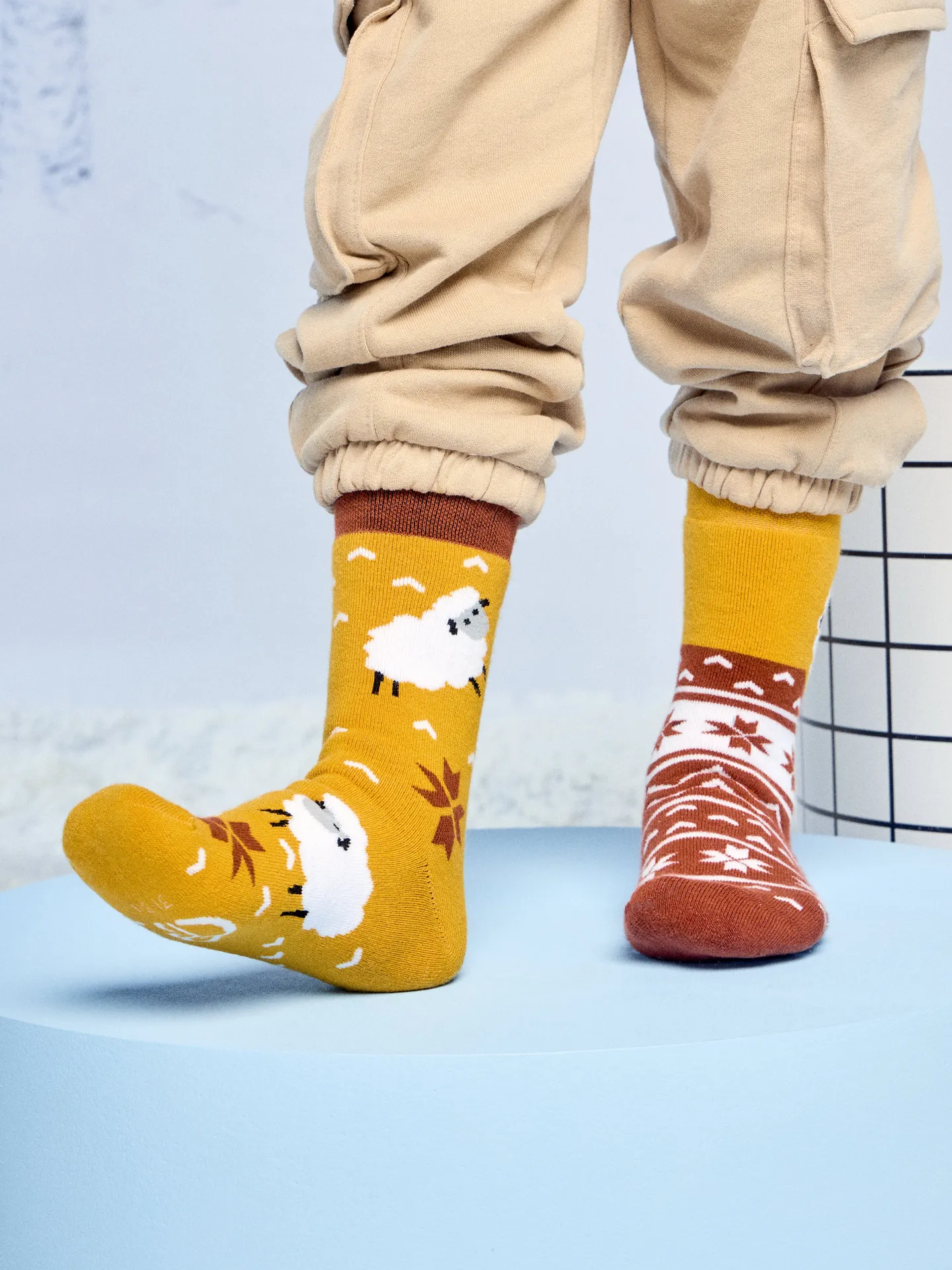 Calcetines infantiles alegres de inverno Ovejas con sudadera - Image 4