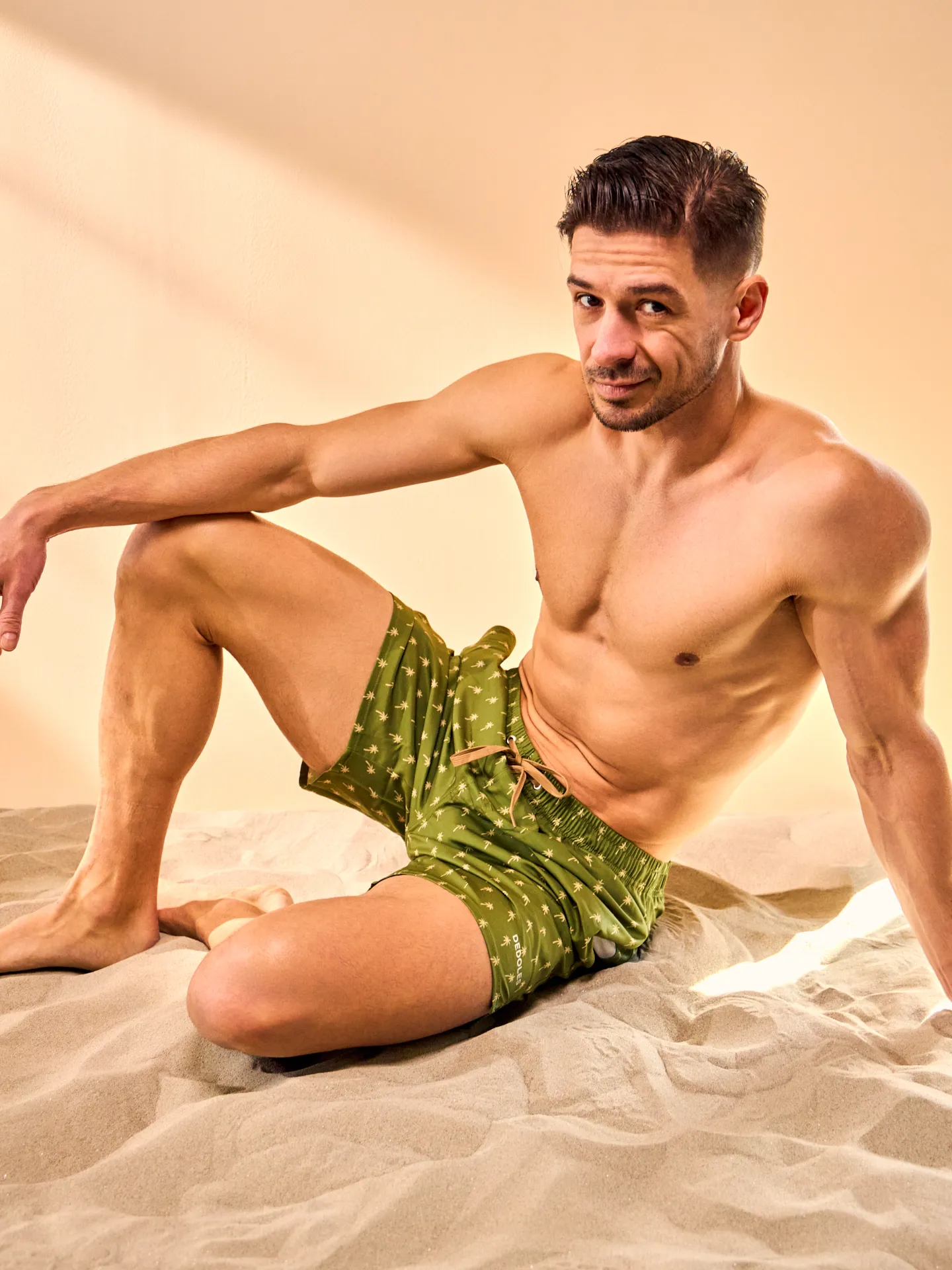 Bermudas alegres para hombre Palmeras - Image 4