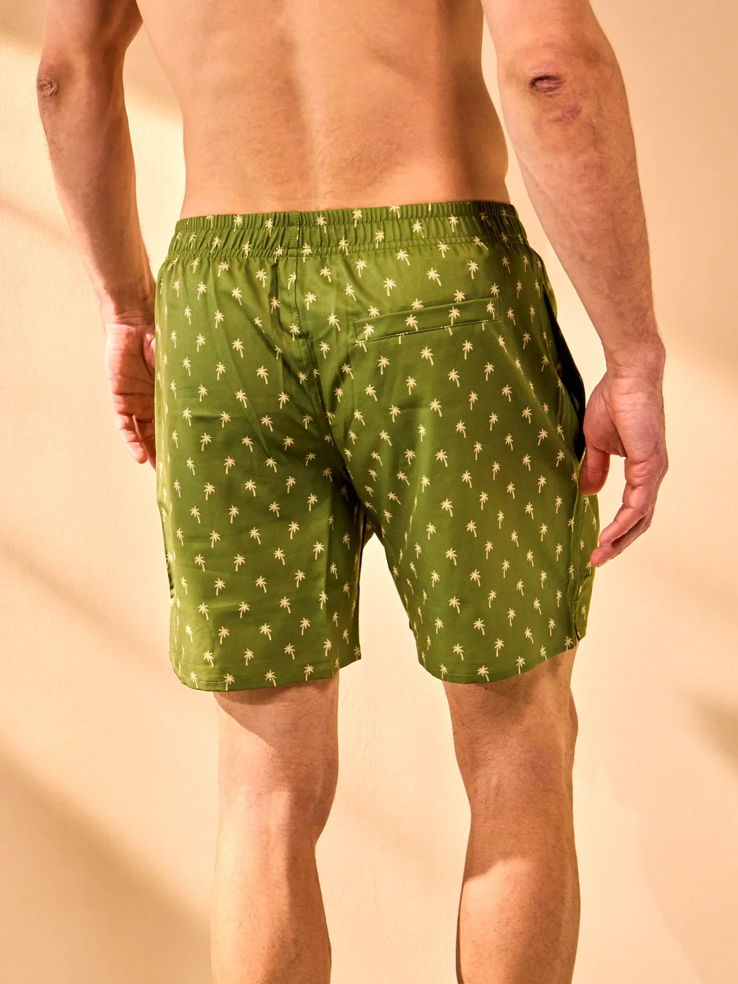 Bermudas alegres para hombre Palmeras - Image 3