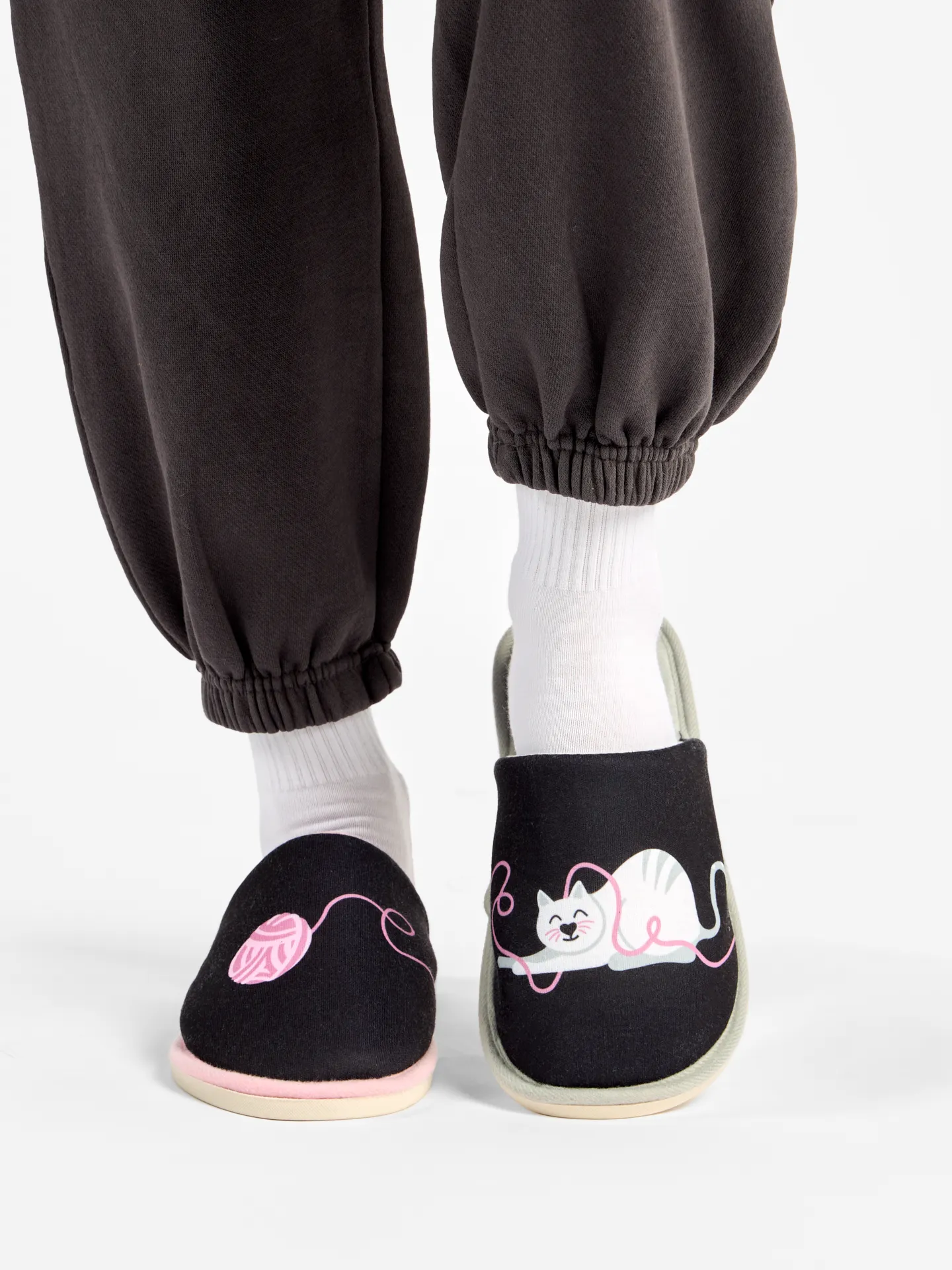 Pantuflas alegres Gato y pelota - Image 5