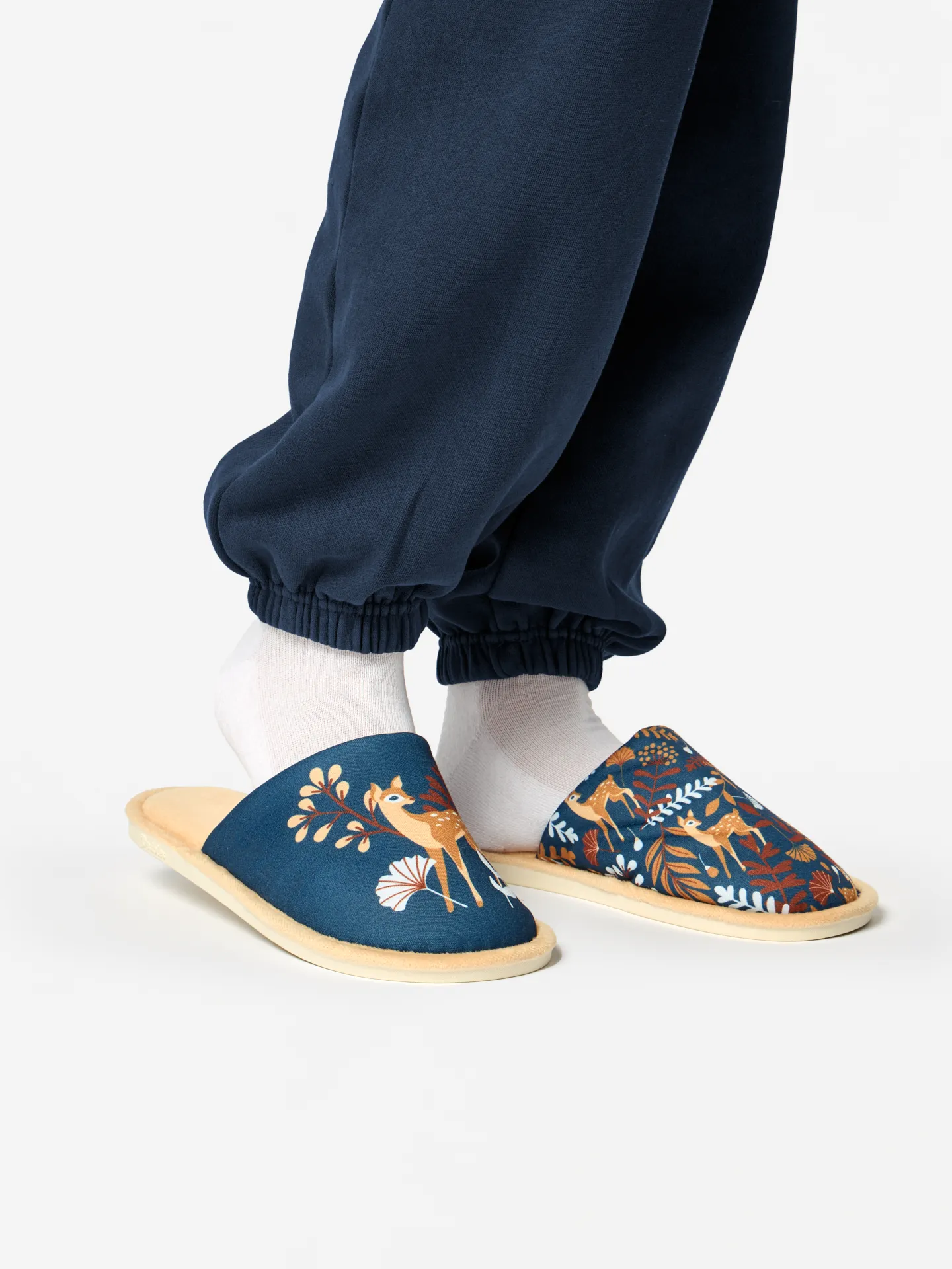 Pantuflas alegres Cierva - Image 4