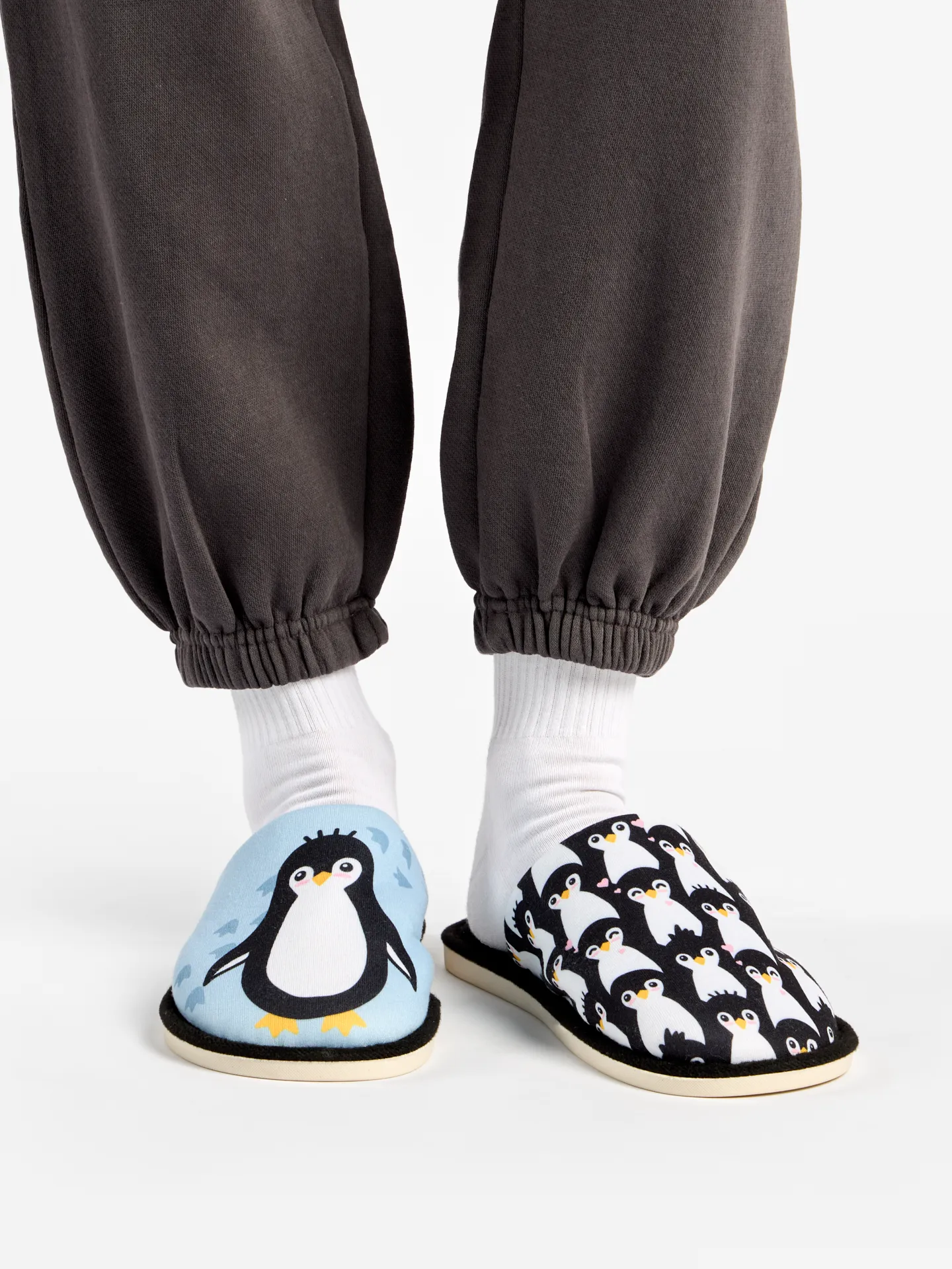 Pantuflas alegres Pingüino en invierno - Image 4