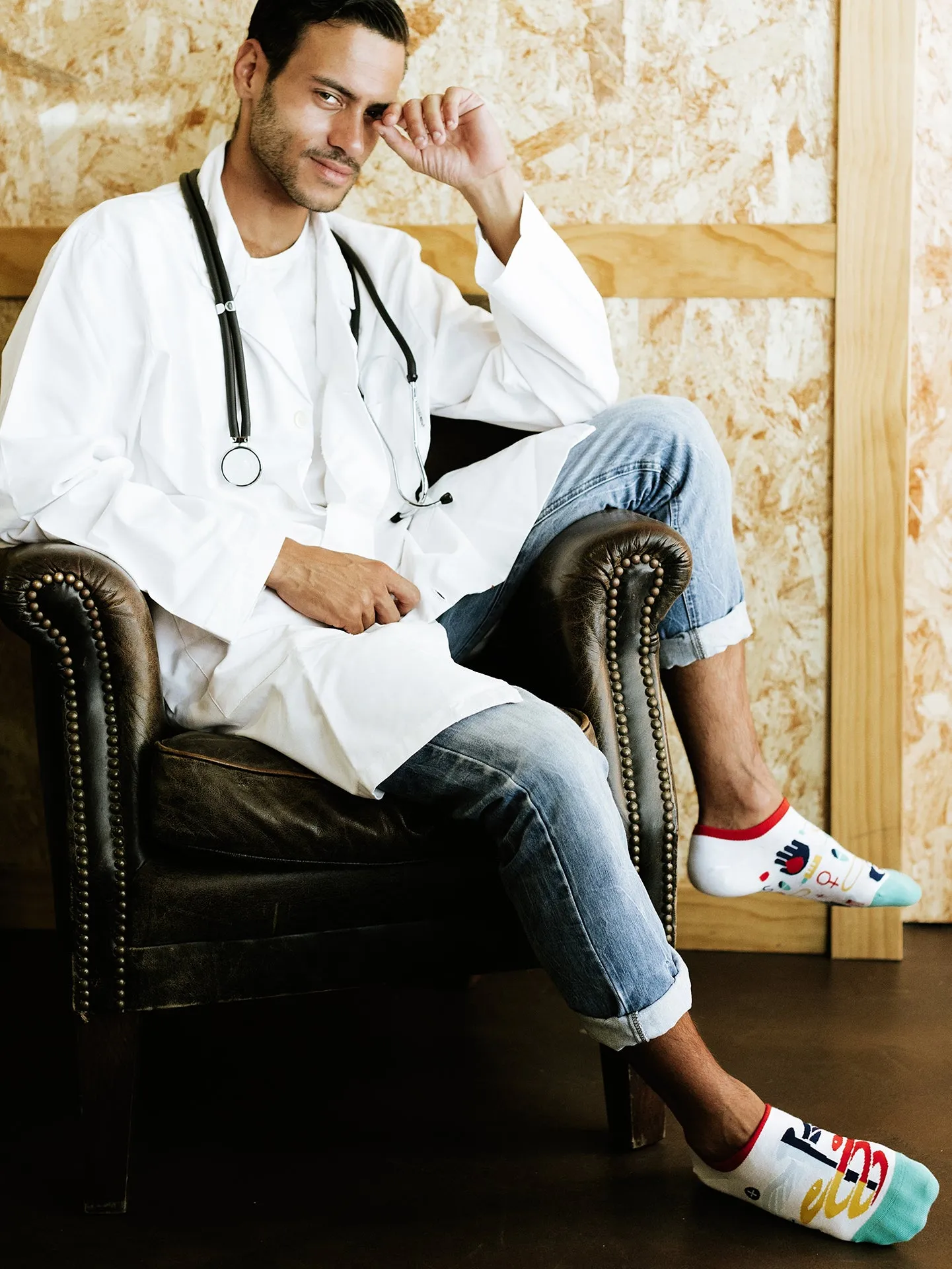 Calcetines sneakers alegres Salud - Image 4