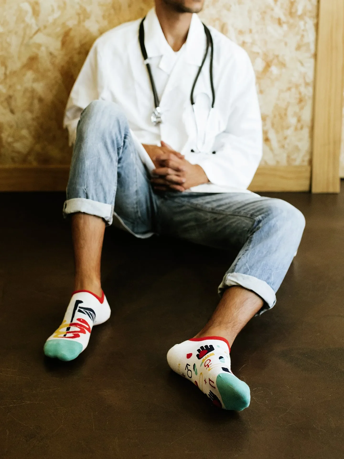 Calcetines sneakers alegres Salud - Image 5