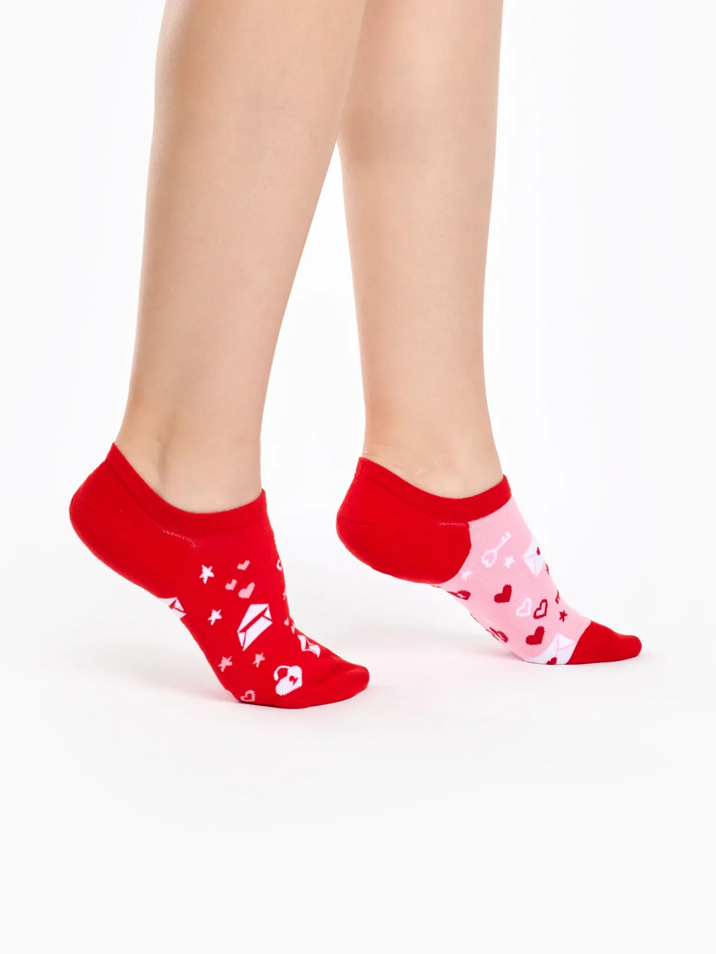 Calcetines sneakers alegres Cartas de amor - Image 3
