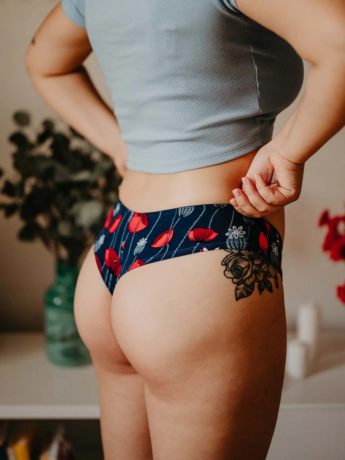 Bragas brasileñas alegres para mujer Mariquitas y flores de amapola - Image 4